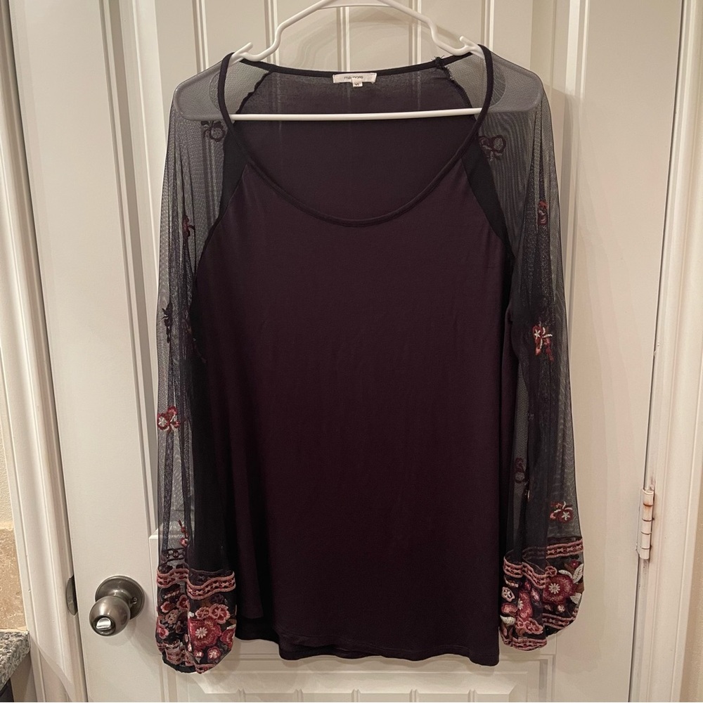Maurices Women’s XL Black & Burgundy Rose Embroidered Floral Sheer Sleeve Blouse - Picture 3 of 12
